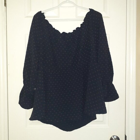 Lane Bryant Women's Size 18/20 Navy Blue Swiss Dot Off the Shoulder Peasant Top - Picture 3 of 11